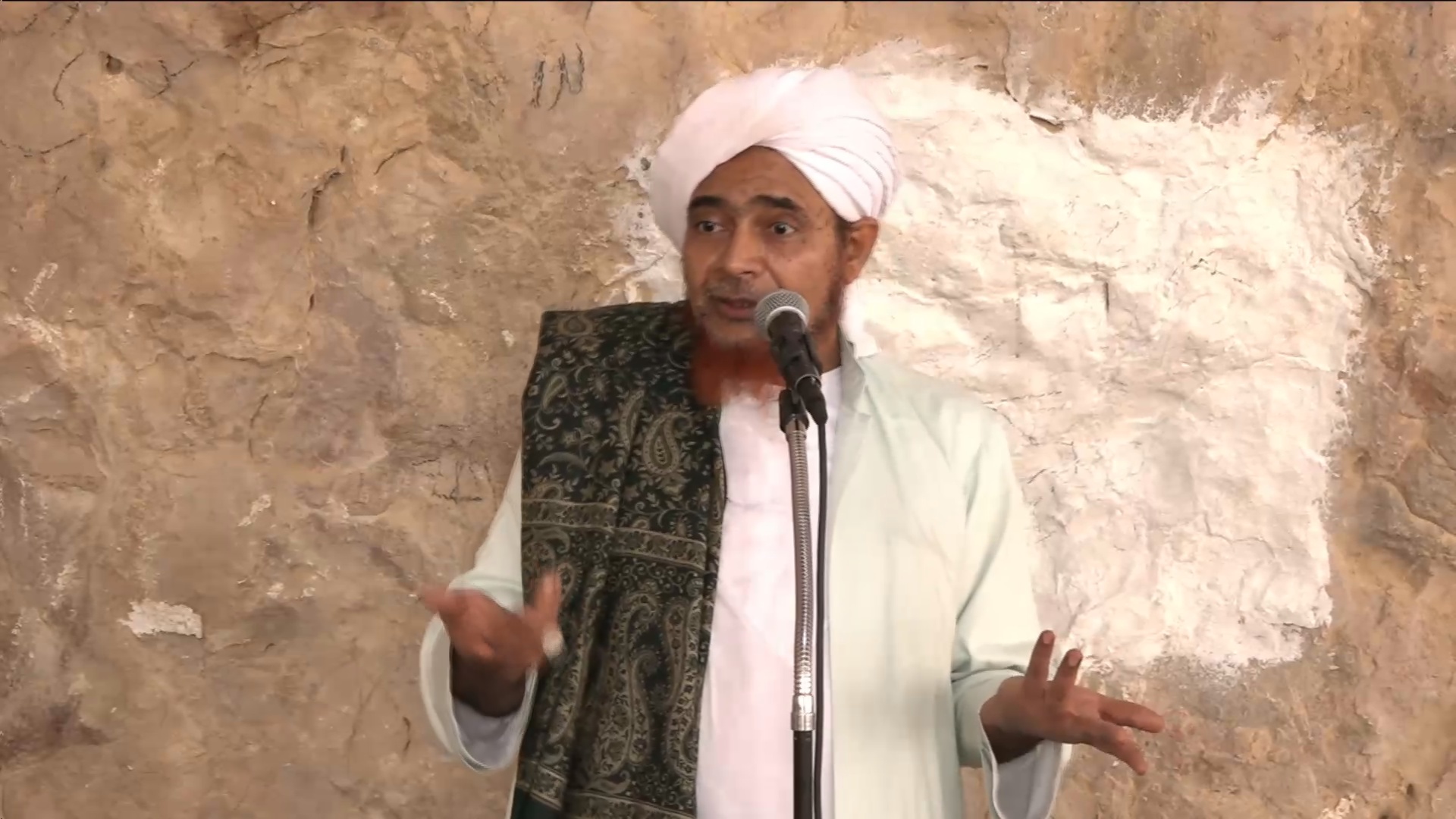 محاضرة ضحى يوم السبت 3 محرم 1442هـ في شعب النبي هود عليه السلام محاضرة ضحى يوم السبت 3 محرم 1442هـ في شعب النبي هود عليه السلام