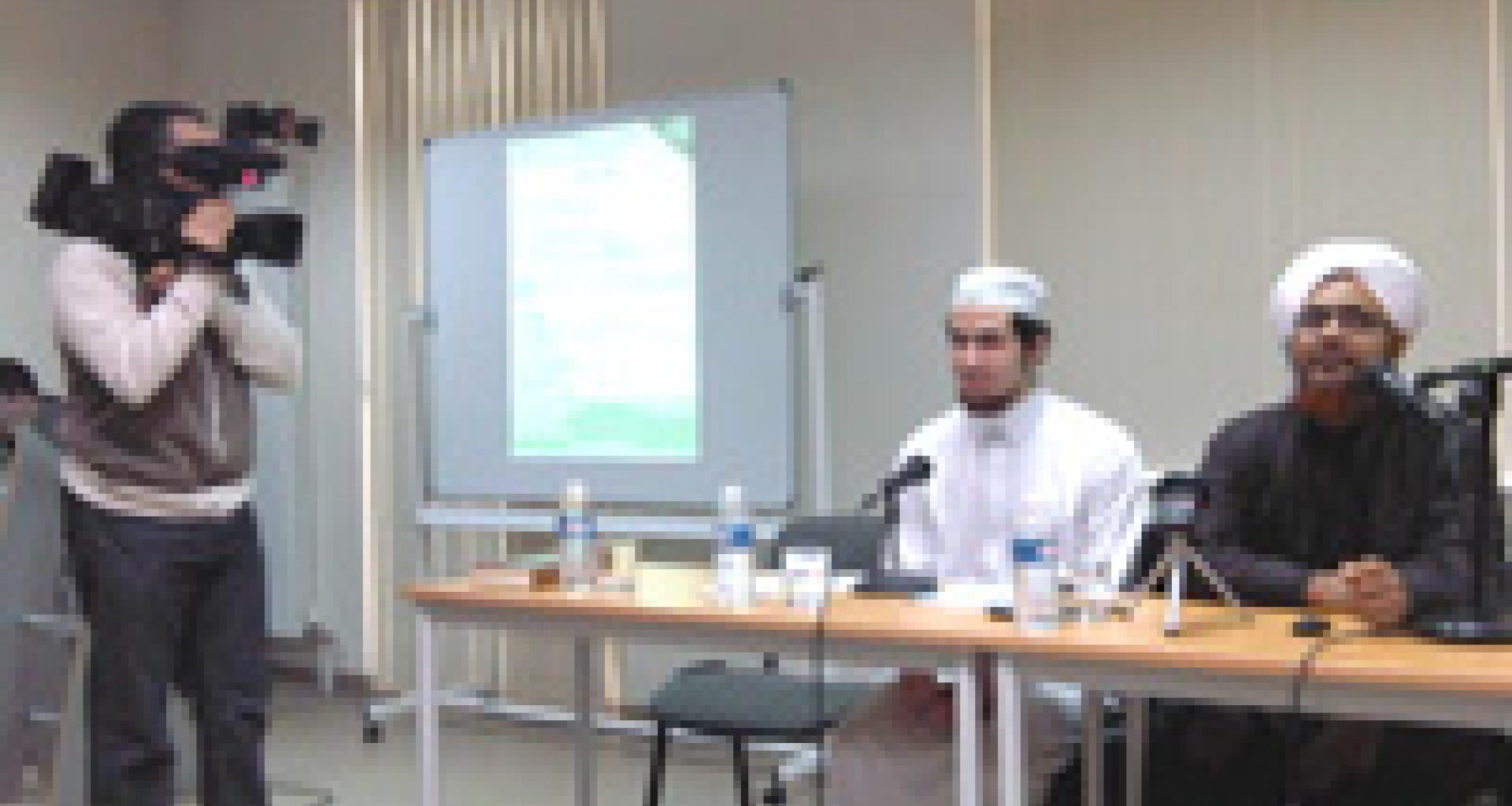الحبيب عمر يتحدث عن السرة النبوية في الأكادييمة