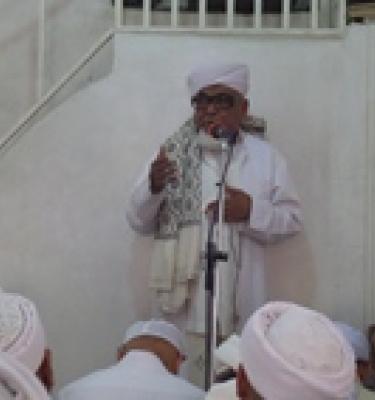 مذاكرات العلماء في تشييع جنازة الحبيب عبدالله بن محمد بن شهاب