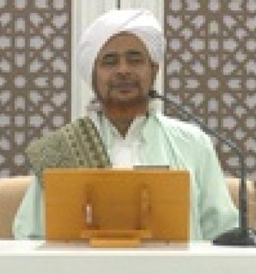 تفسير من قوله تعالى:   {وَيَطُوفُ عَلَيْهِمْ وِلْدَانٌ مُّخَلَّدُونَ ..} سورة الإنسان