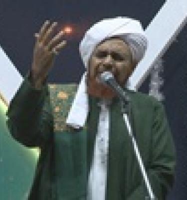 محاضرة العلامة الحبيب عمر بن محمد بن حفيظ في الاحتفال بذكرى المولد النبوي بساحة دار المصطفى بتريم