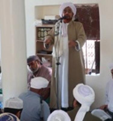 فهم الدين بالسند المتين ومرجعية الآل والصحابة والتابعين وروابط القلوب بالصالحين